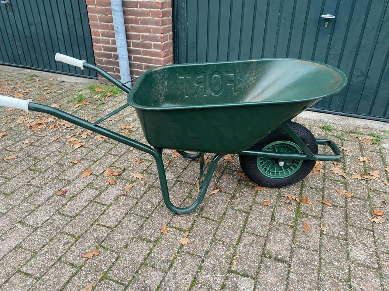 Altrad Fort Kruiwagen - Groen Metaal - 80 Liter