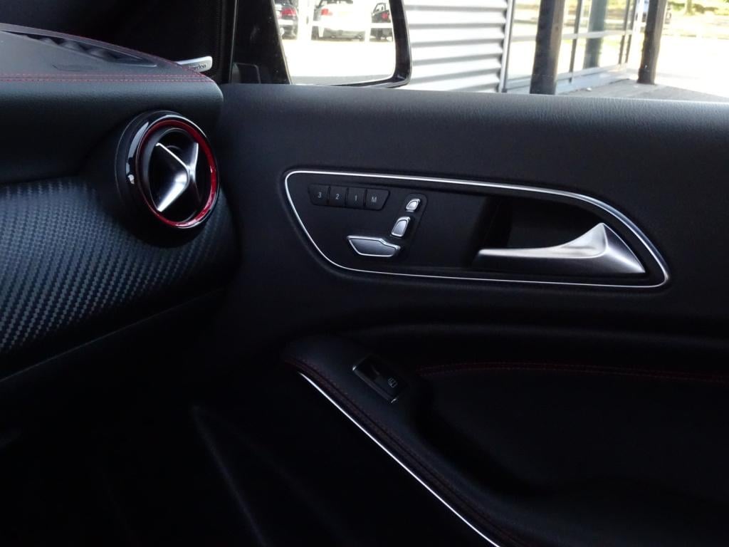Mercedes-Benz A-Klasse amg 45 4matic | schaalstoelen | designo mountaingrij