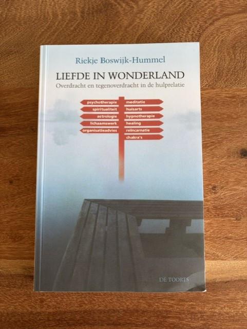Liefde in wonderland | Riekje Boswijk - Hummel