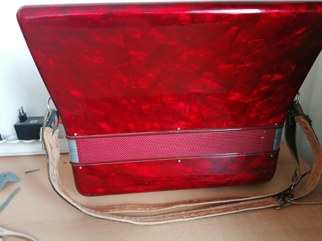 Accordeon mantovani 80 bas
