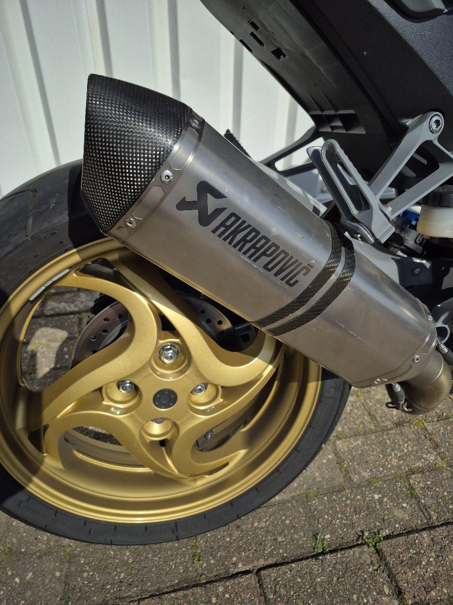 Honda CB1000R uit 2013, boordevol