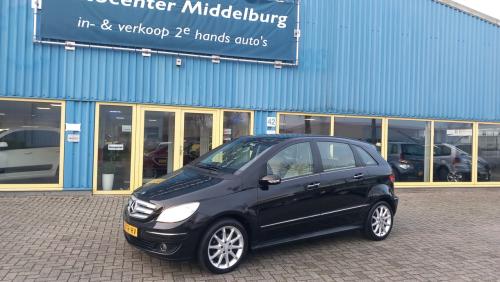 Mercedes B-Klasse 200 Turbo Automaat !! 5drs bj: 2007 airco-leer-navigatie