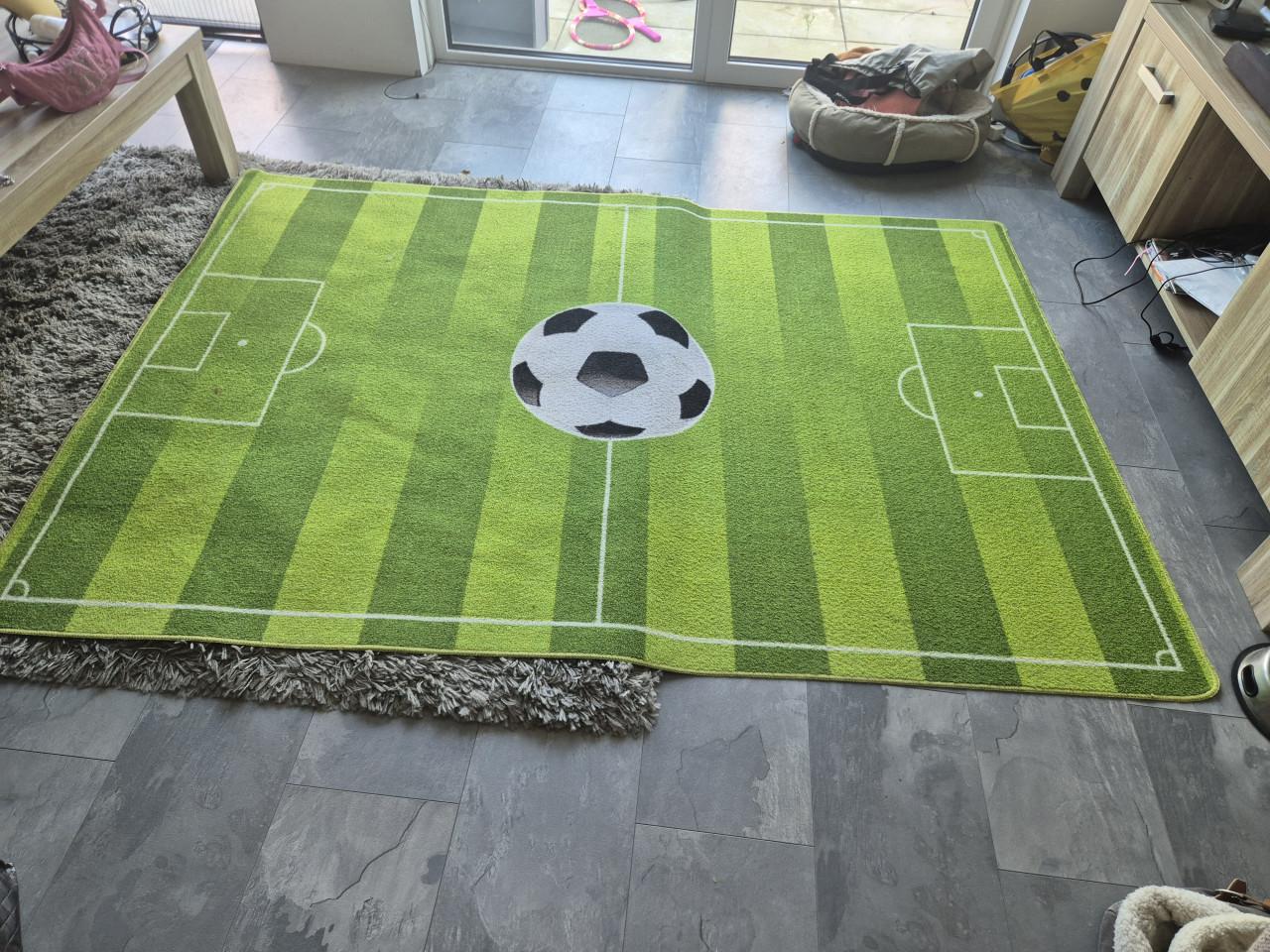 Voetbal vloerkleed 160 x 230 cm – groen