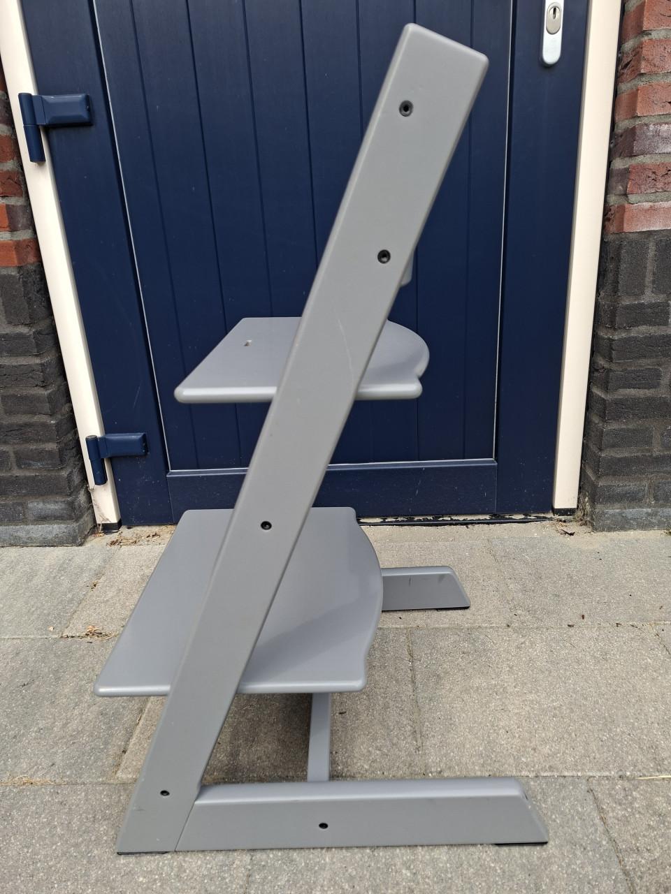Stokke Trip Trap meegroeistoel grijs