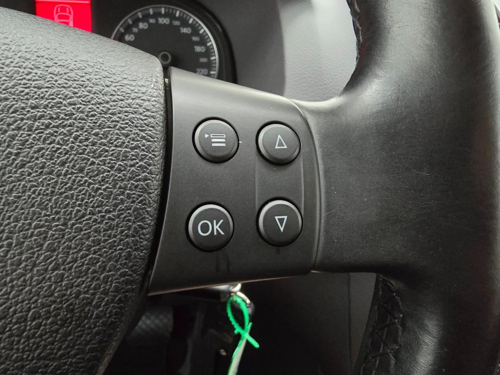 Volkswagen Touran occasion 1.4 tsi highline automaat en 7 zits(!) | tweedeh