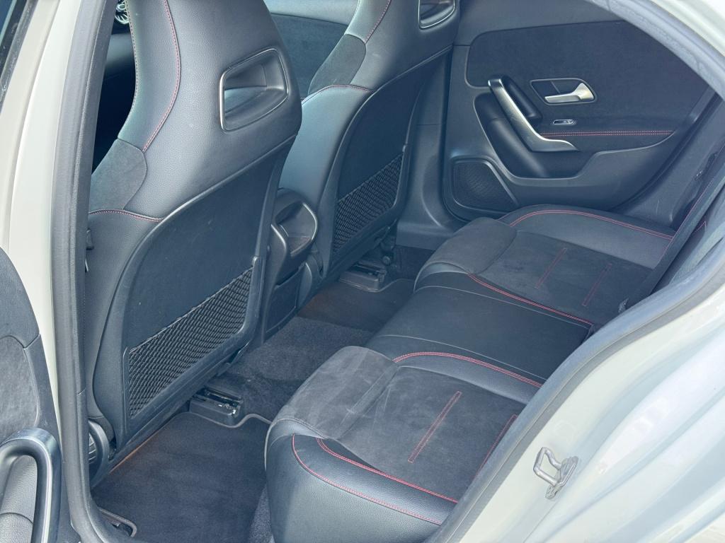 Mercedes-Benz A-Klasse 180 business solution amg night-pakket , sfeer verli