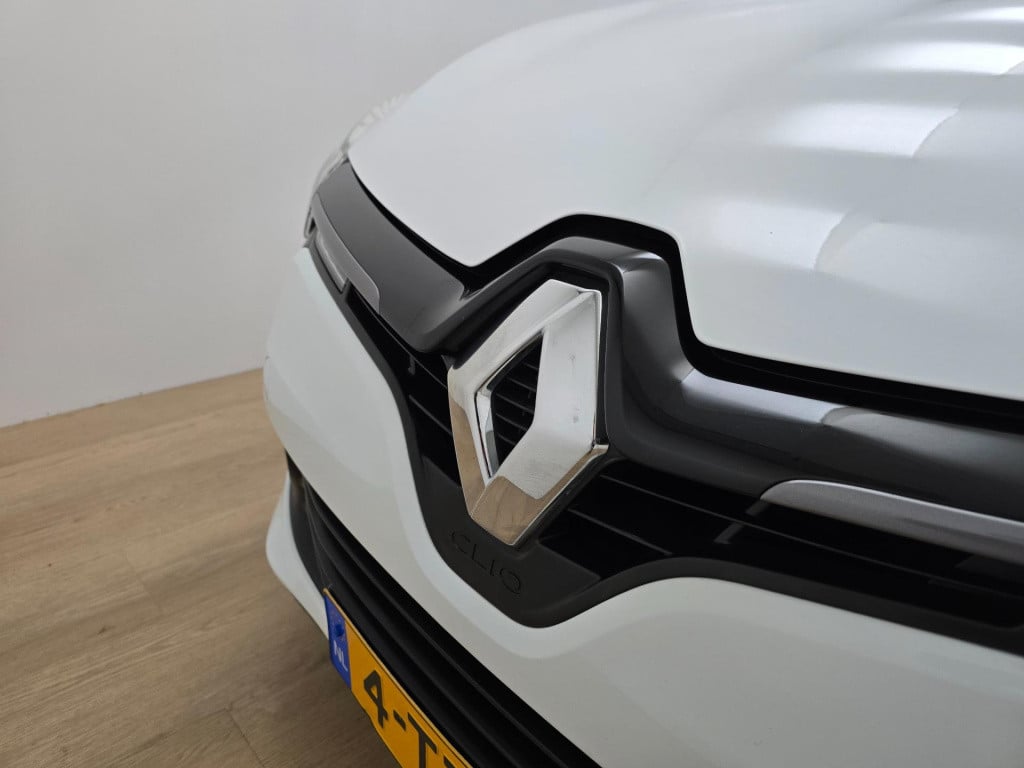 Renault Clio estate occasion kleine stationwagen met trekhaak | tweedehands