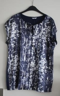 Shirt donkerblauw wit  maat 44