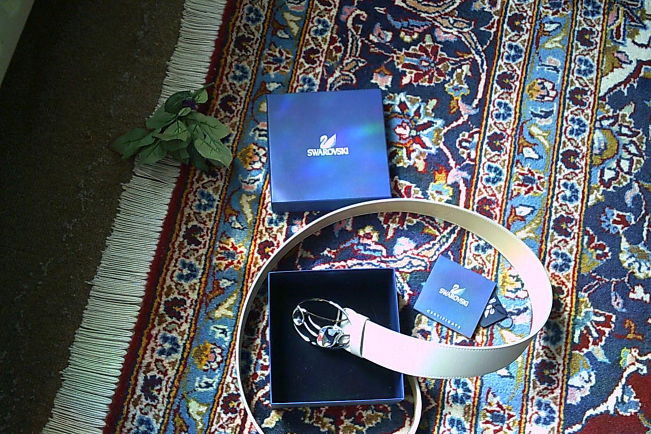 NIEUWE leren SWAROVSKI riem in luxe geschenkverpakking ...