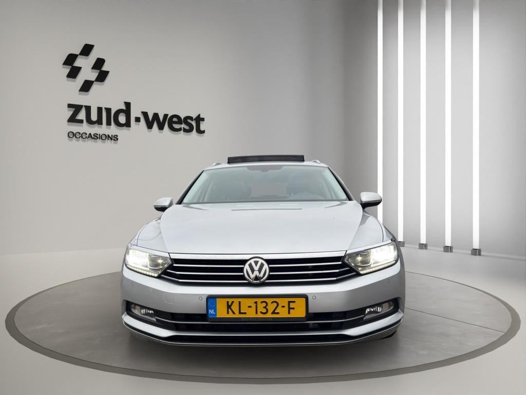 Volkswagen Passat variant 1.6 tdi highline pano led alcantara