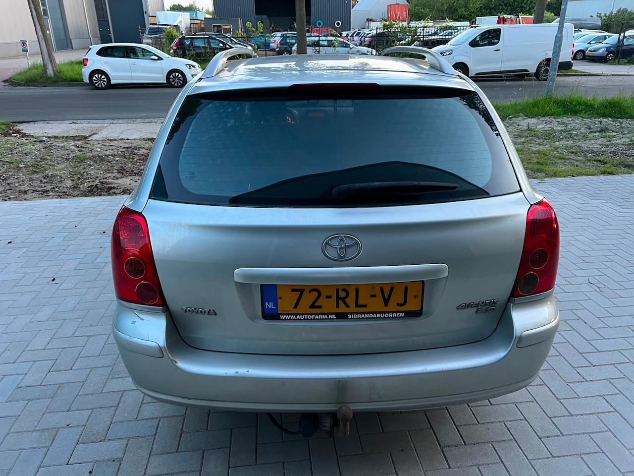 Toyota Avensis Wagon - 2.0 VVTi Linea Sol Airco