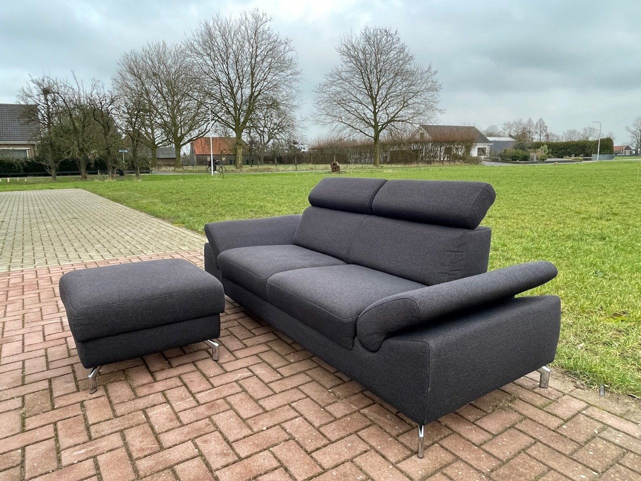 GRATIS LEVERING HEEL NL Montel 3-zits Antraciet Bankstel + Hocker