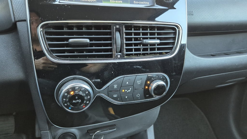Renault Clio *led*navi*airco*lmv*isofix*nap 0.9 tce intens