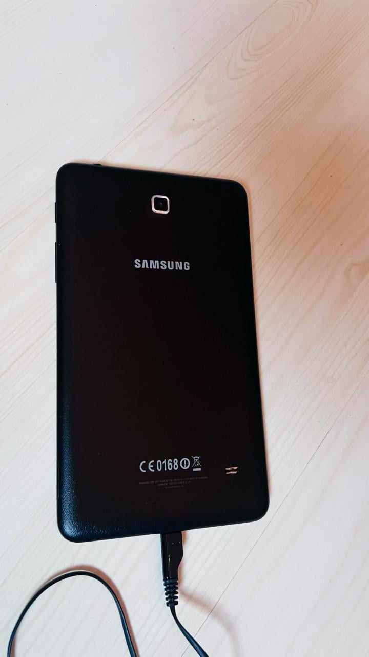 Samsung Galaxy Tablet Tab4