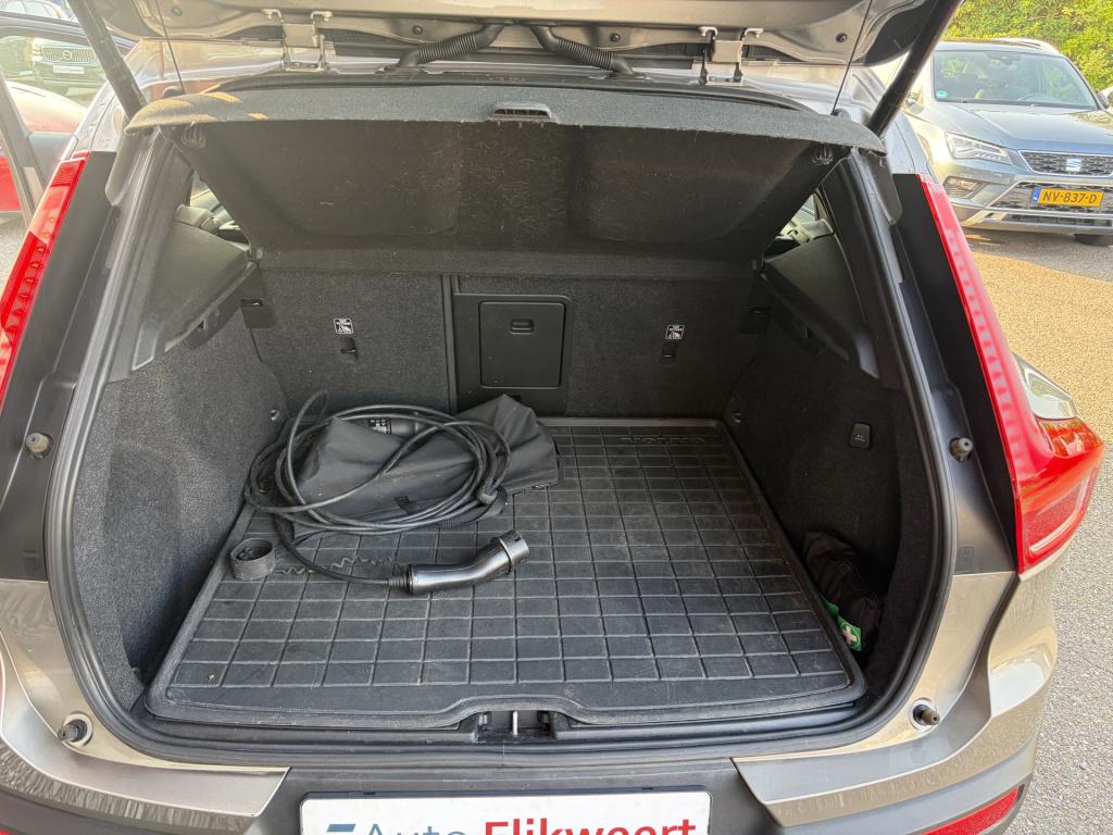 Volvo XC40 1.5 t4 recharge inscription expression