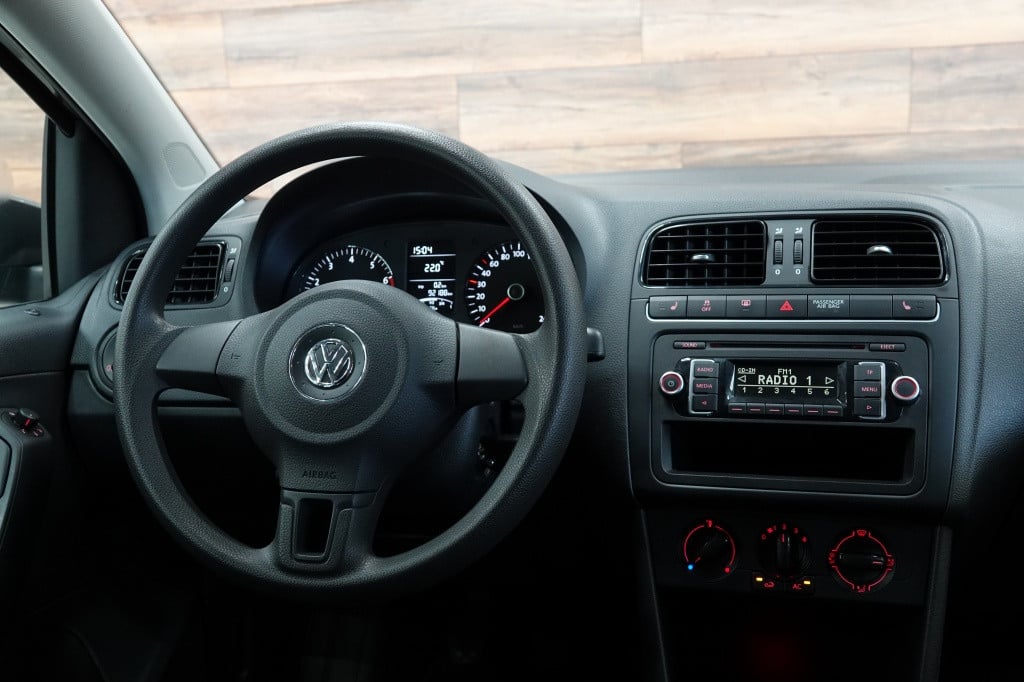 Volkswagen Polo 1.2-12v comfortline | stoelverw. | 17" | airco |