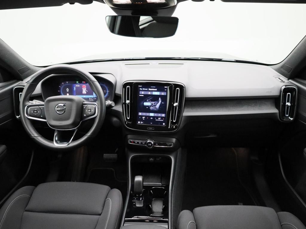 Volvo XC40 recharge core | automaat | apple carplay / android auto | virtua