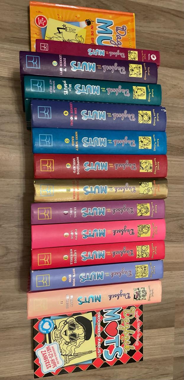 14 boeken Dagboek van een muts / Rachel Renée Russell