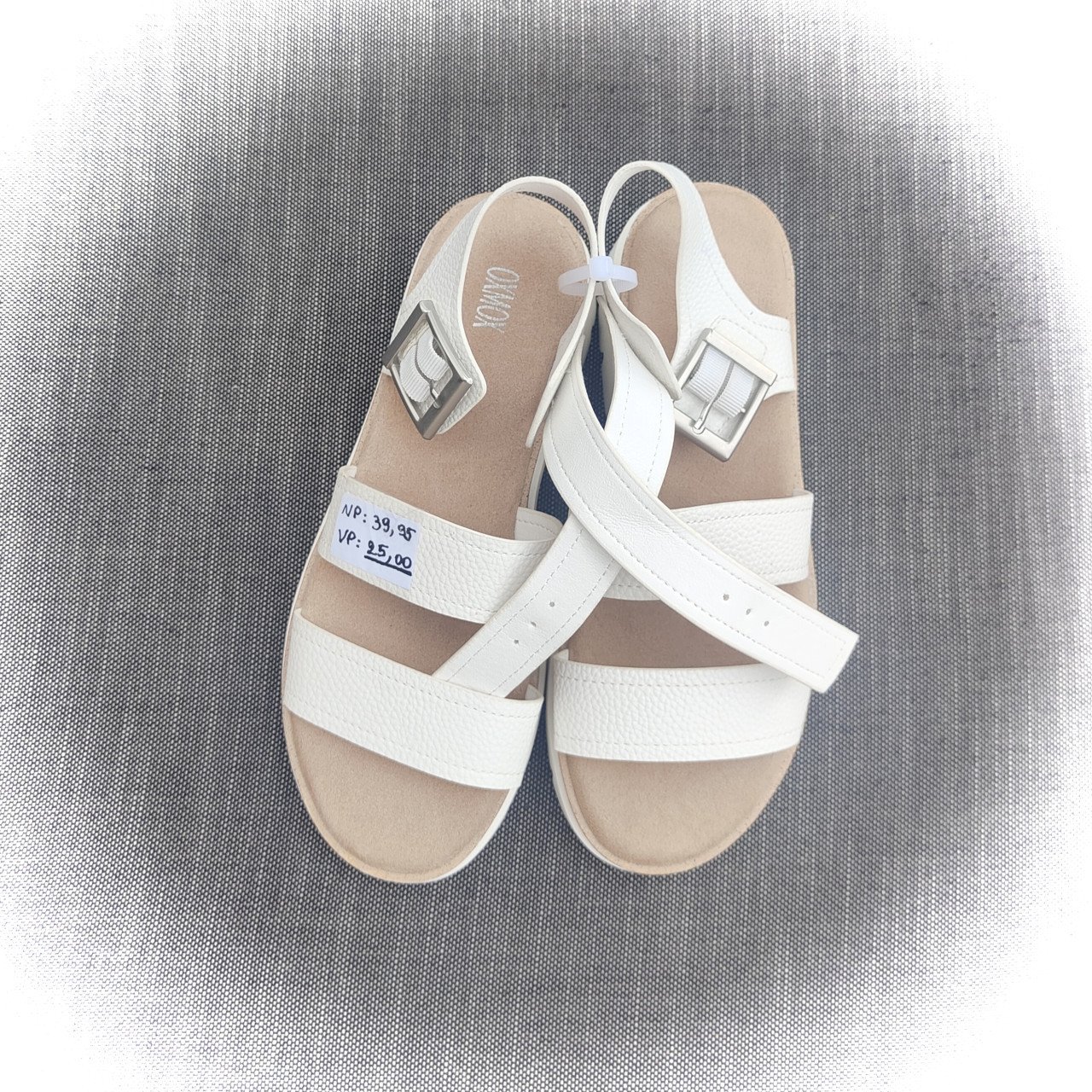 Mooie witte sandalen dames - merk Oxmox - mt. 39