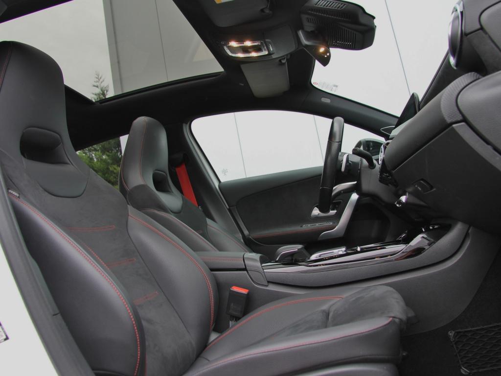Mercedes-Benz A-Klasse a35 amg 306pk 4matic | pano | burmester