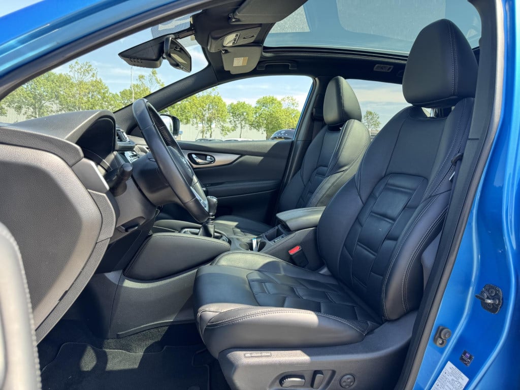 Nissan Qashqai 1.6 tekna + 1500kg trekgewicht | panoramadak | nappa leder |