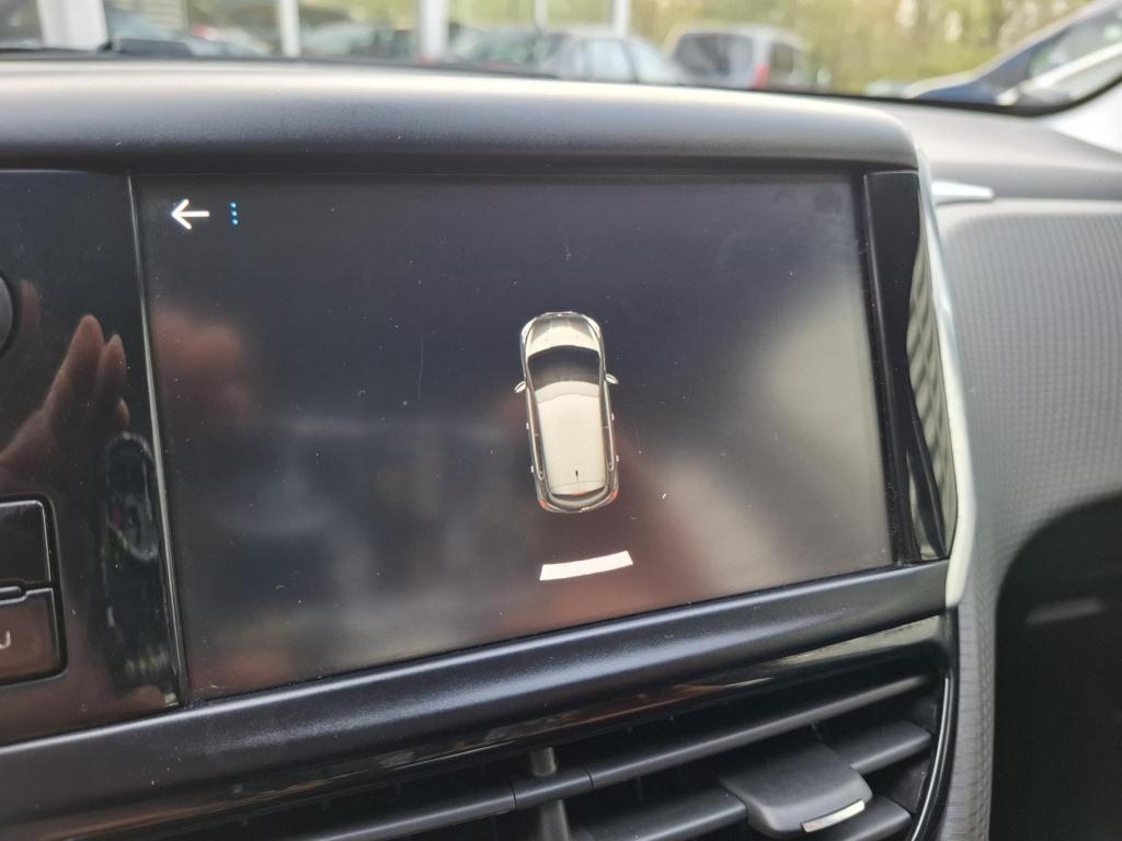 Peugeot 208 110 allure automaat eat6 nav/clima/lmv