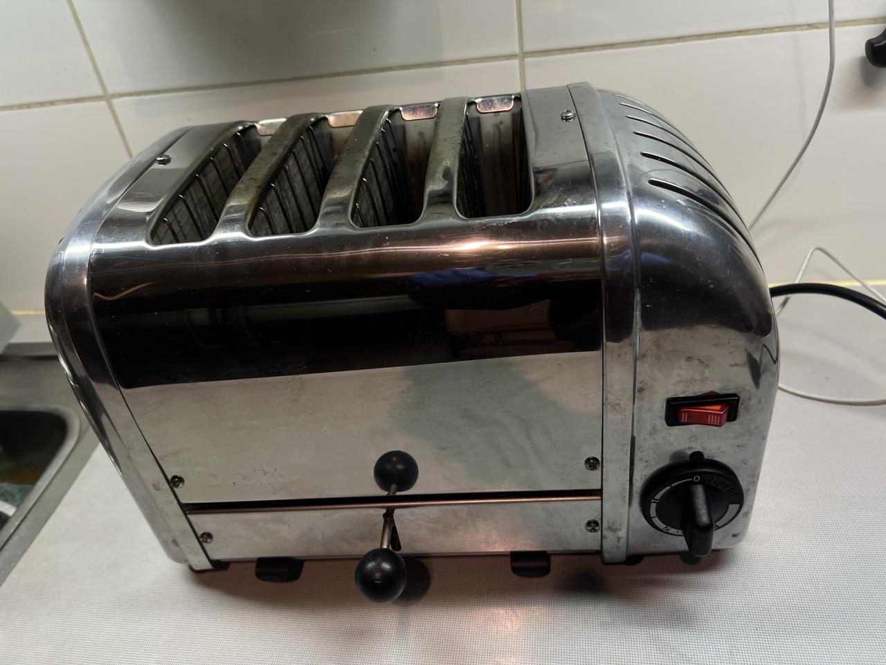 Dualit Classic 4-sleufs broodrooster RVS professioneel