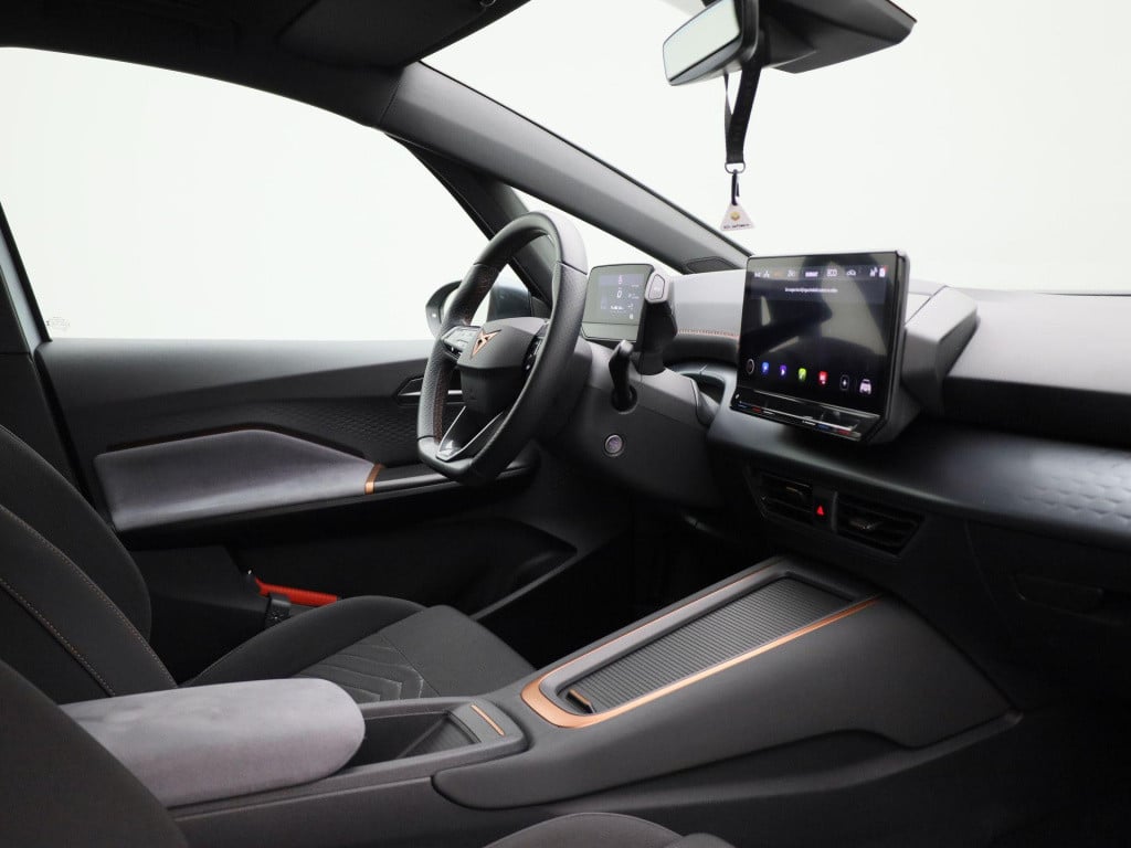 Cupra Born business 62 kwh | navigatie | apple carplay / android auto | ach