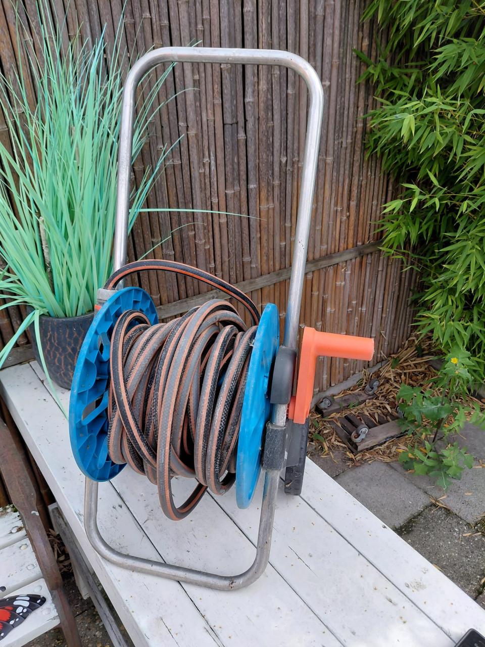 Gardena haspel met slang