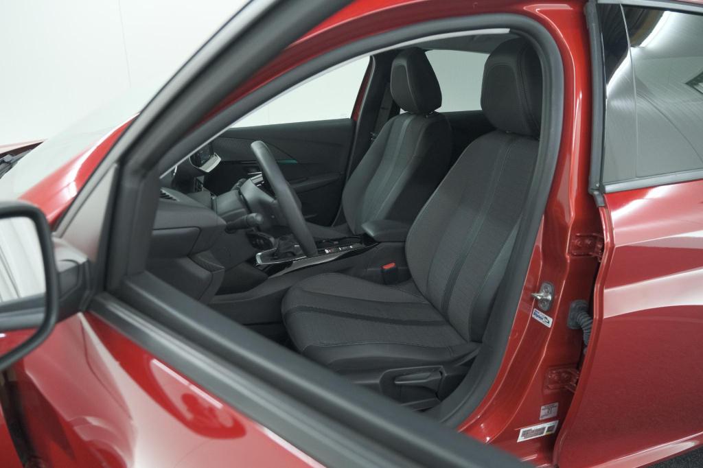 Peugeot 208 puretech 100 allure pack | camera | stoelverwarming | apple car