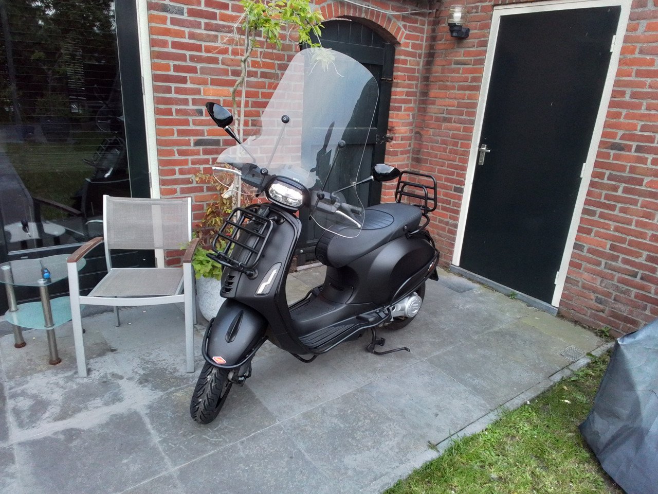 Vespa Sprint Notte zwart special edition 2020