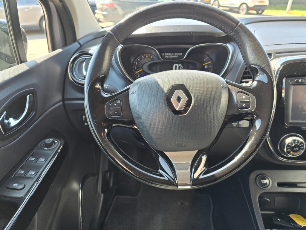 Renault Captur 1.2 tce helly hansen, automaat!