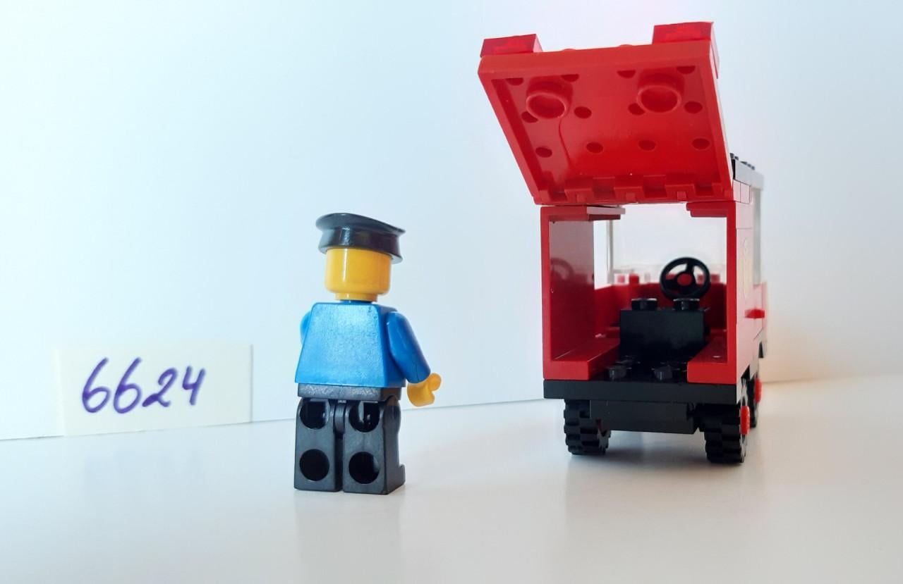 Lego Classic 6624 : pakketbezorger, postbezorger