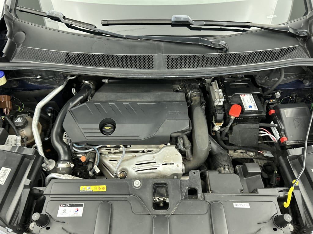 Peugeot 5008 1.6 puretech blue lease premium | rijklaar |