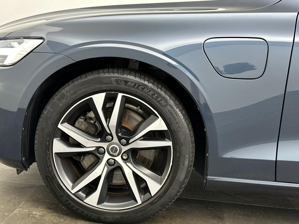 Volvo V60 t6 398pk recharge r-design| camera| trekhaak| stoel+stuur.verw|