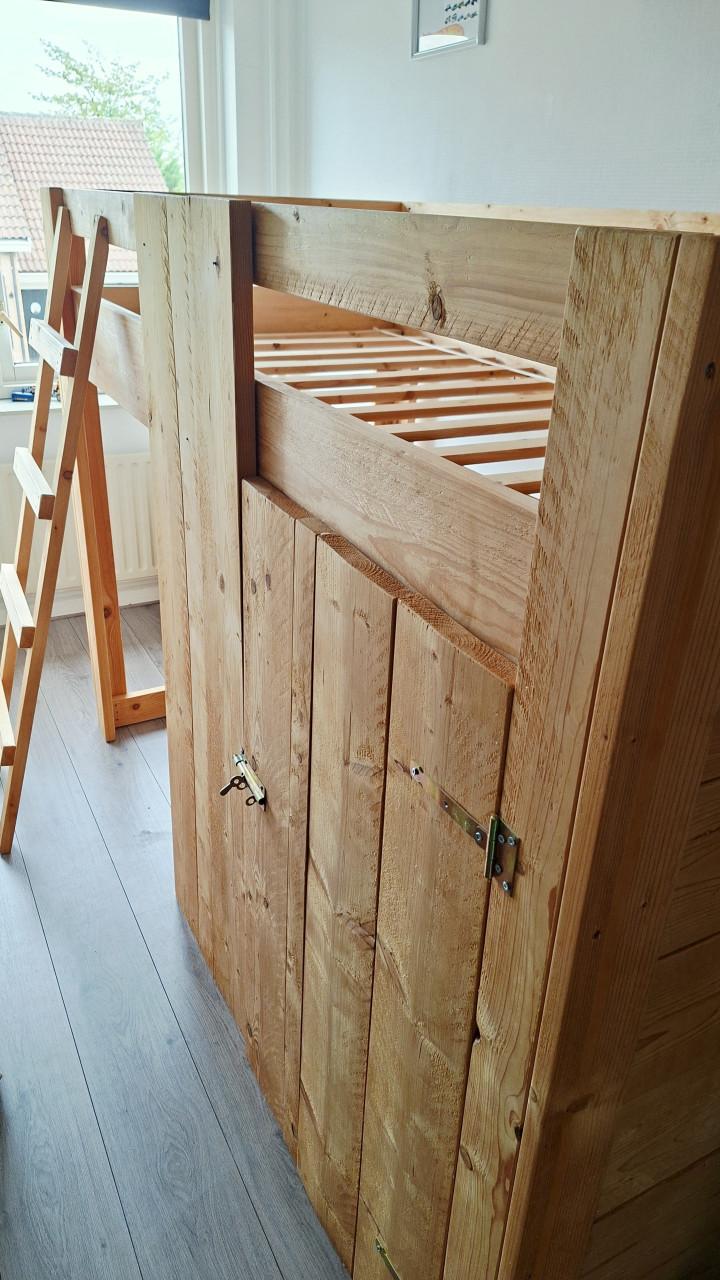 Steigerhout bed! ZELF UIT ELKAAR HALEN!
