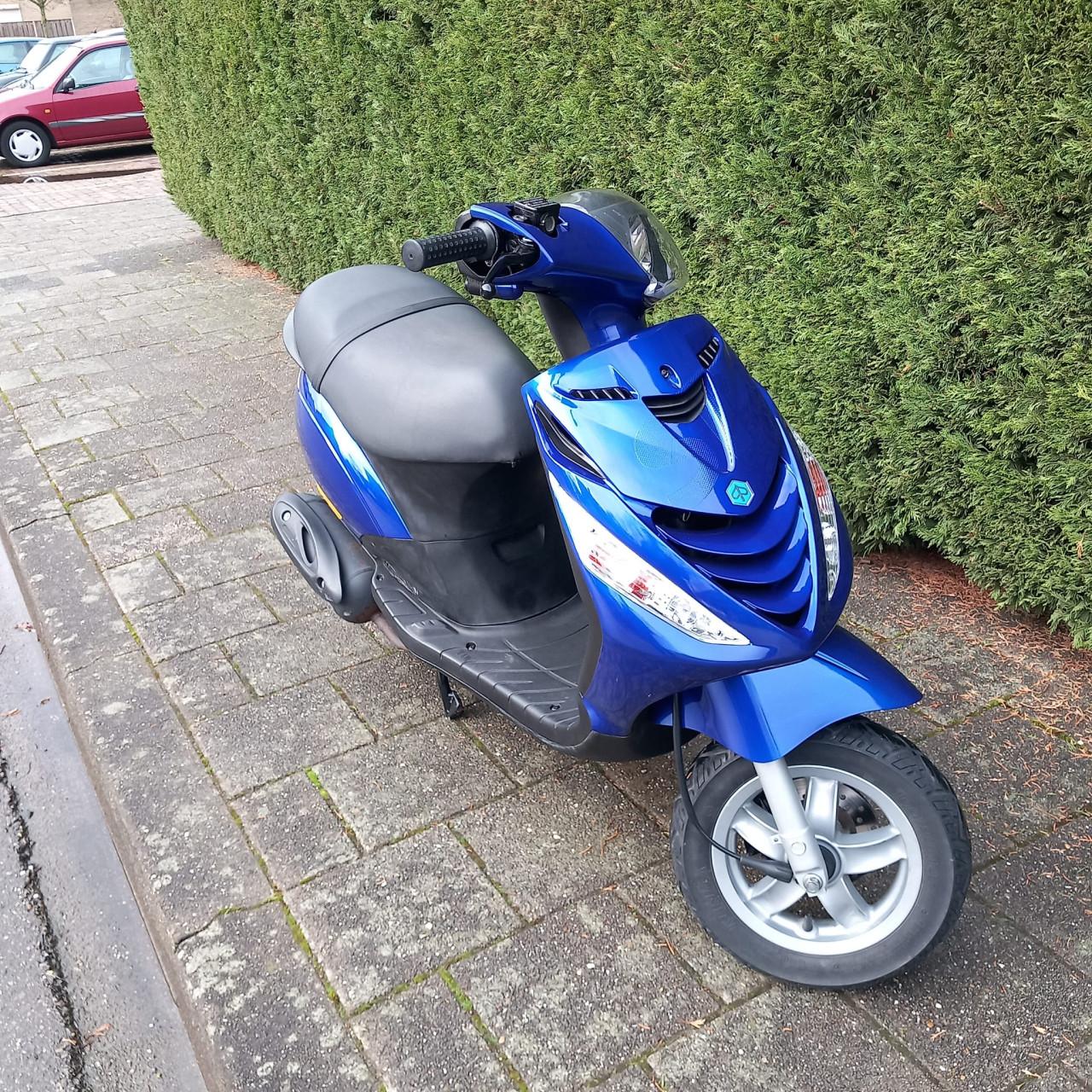 Piaggio Zip 4T