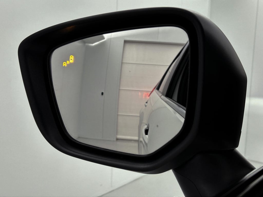 Mitsubishi Eclipse Cross 1.5 di-t first edition | automaat | lmv | trekhaak