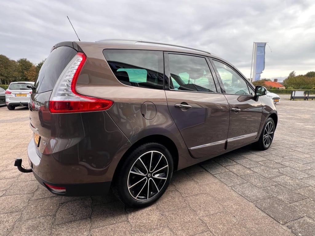 Renault Grand Scenic 1.2 tce bose 7pers. navi, camera, trekhaak enz..