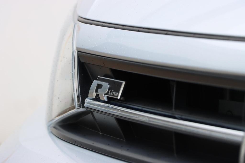 Volkswagen Polo 1.0 tsi highline r-line | stoelverwarming | adaptive