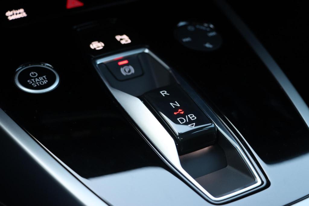 Audi Q4 Sportback E-tron 45 quattro advanced edition 82 kwh | soh 91,3% |