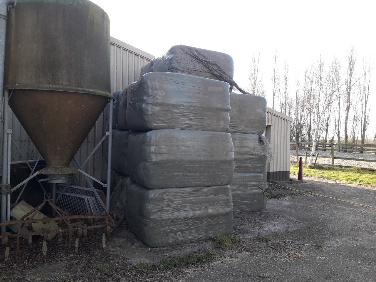 Te koop: lekker droog hooi van eigen land