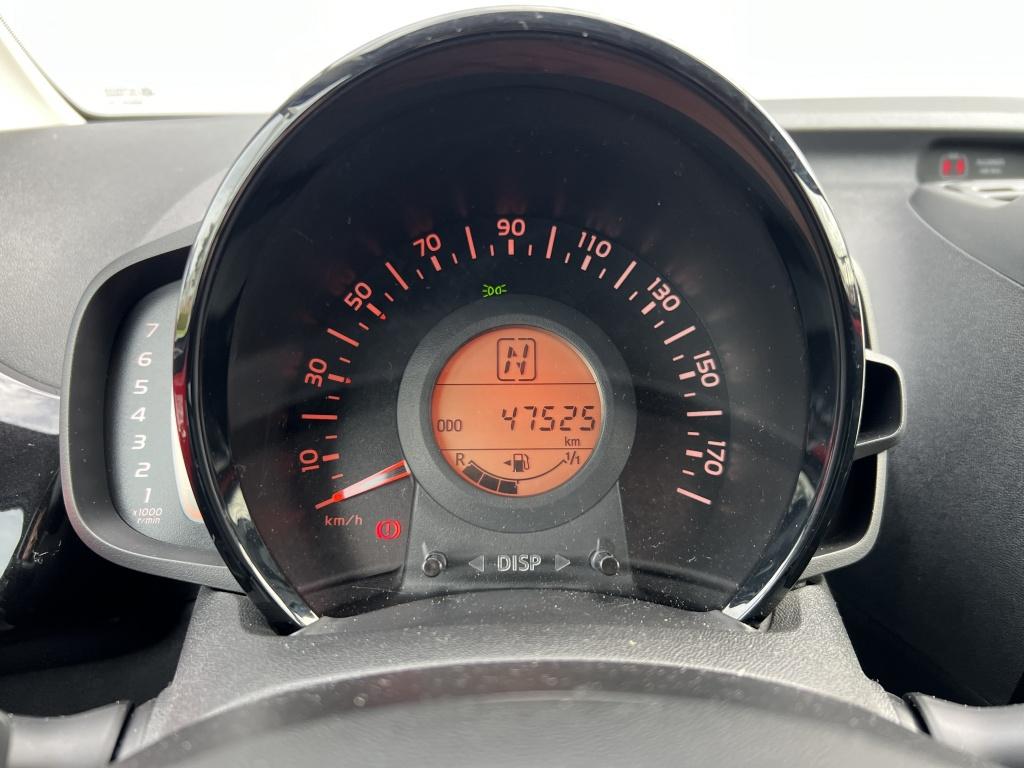 Toyota Aygo 1.0 vvt-i x-cite | nl auto | dealeronderhouden |