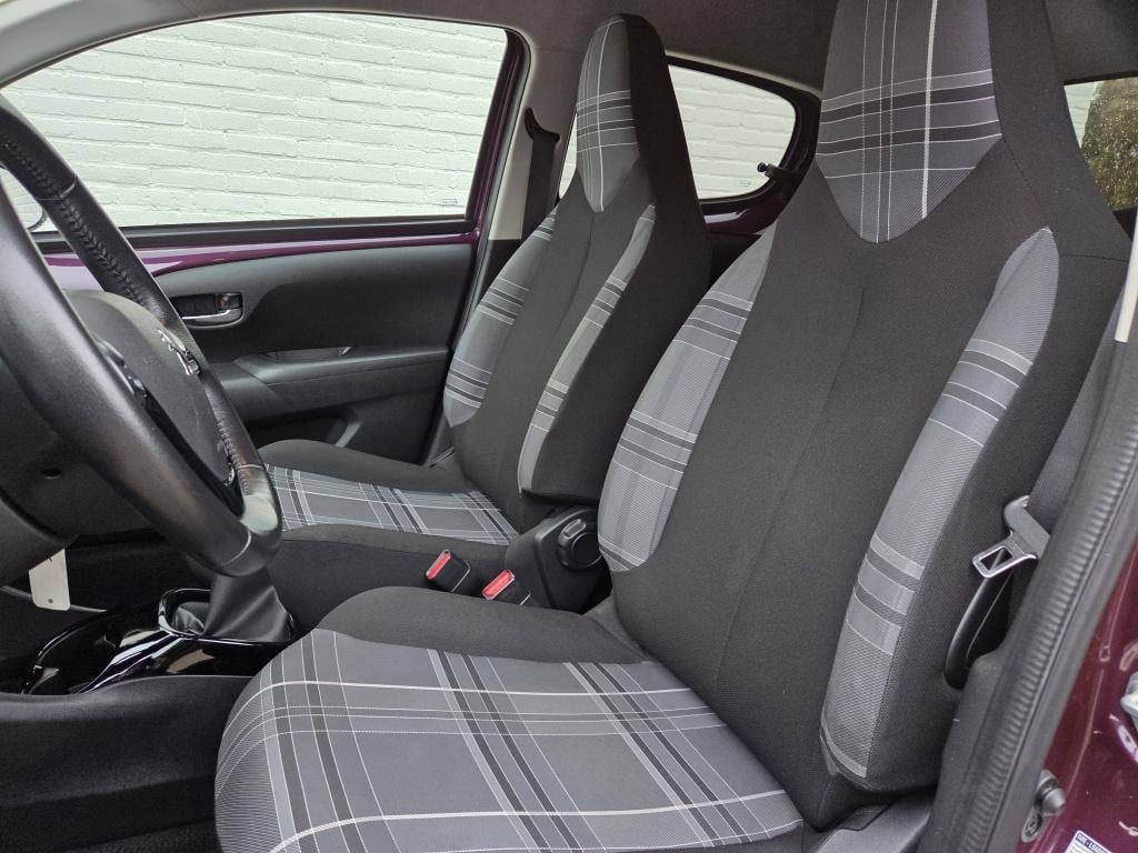 Peugeot 108 1.2 puretech 82 pk allure | lm velgen | getint glas | smartphon