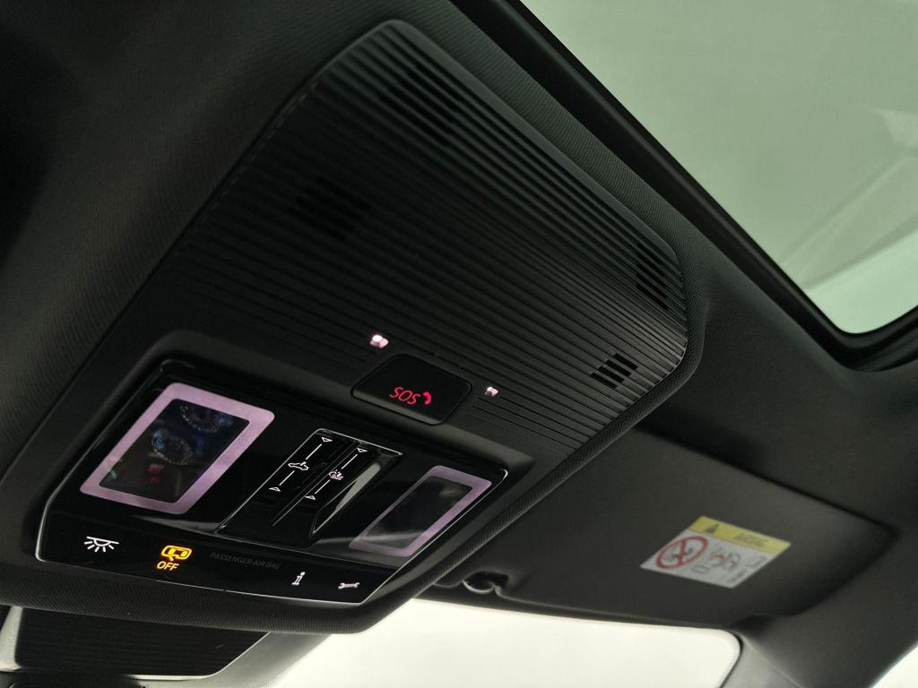 Volkswagen Tiguan r-line edition plug in hybride 204 pk black style pakket