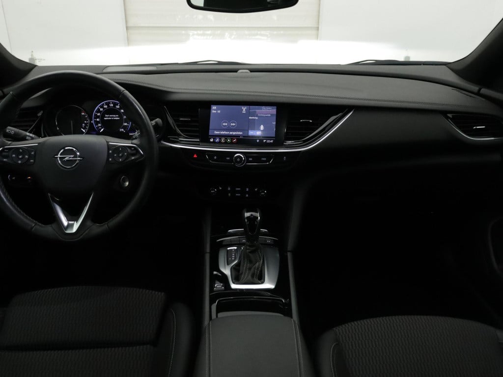 Opel Insignia sports tourer 2.0 turbo business elegance | 200pk | automaat 