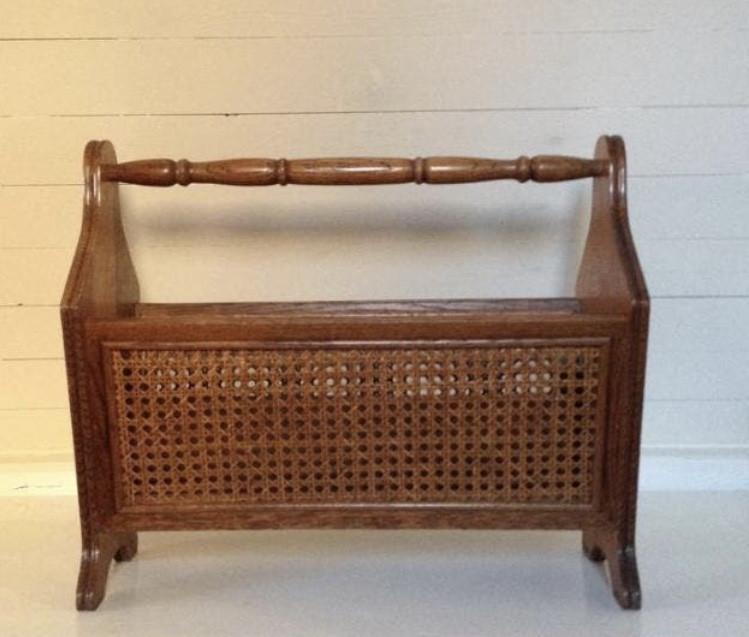 Mooie brocante vintage lectuur/ krantenbak