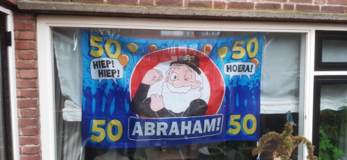 Vlag voor de jarige Abraham 50 jaar  te huur dus feest
