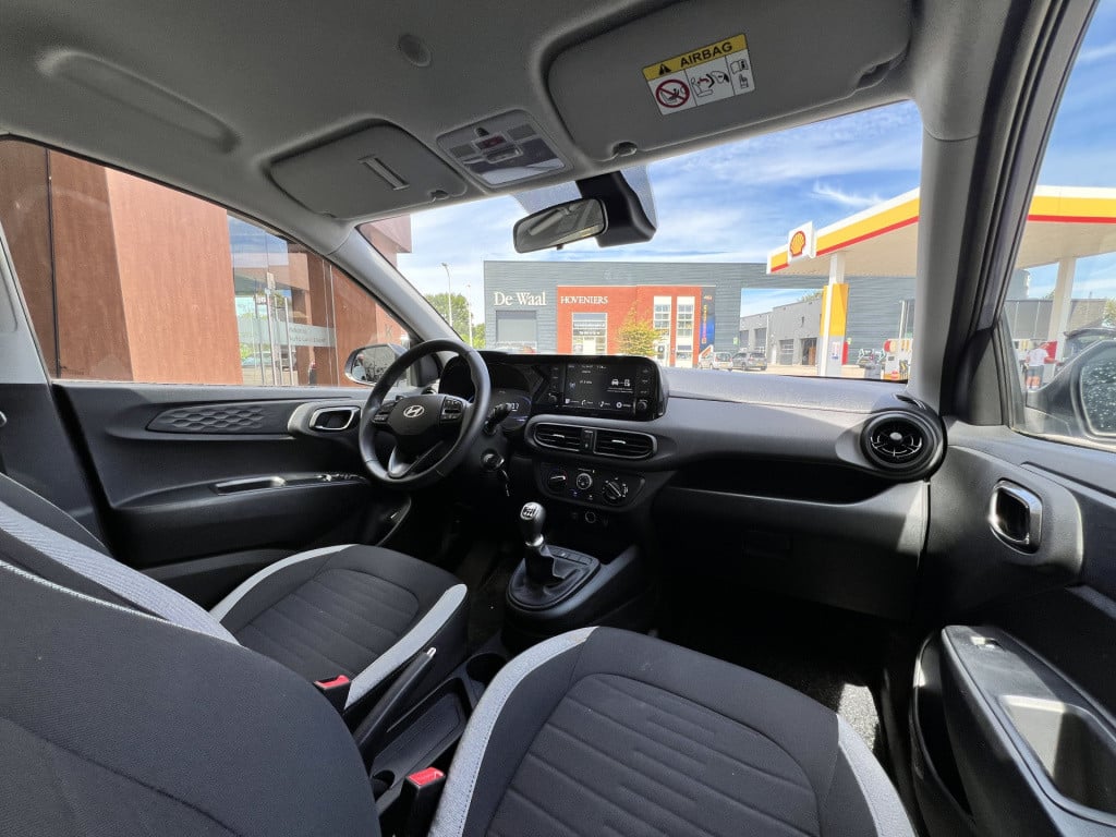 Hyundai I 10 1.0 comfort | camera | cruise control | two tone | apple/ andr