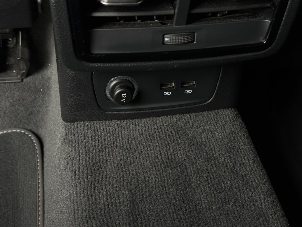 Audi Q3 35 tfsi 3x s-line * keyless * matrix led * carplay